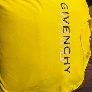 Givenchy tshirt